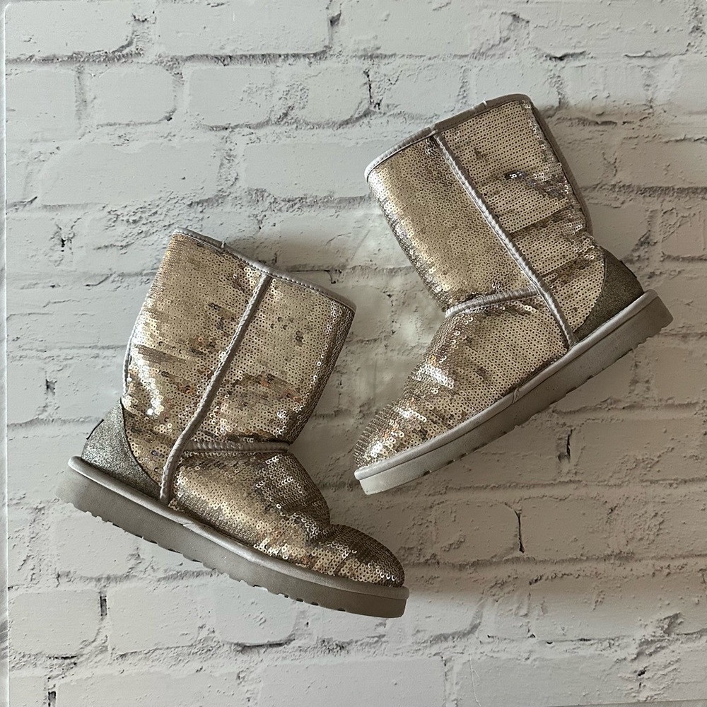 Ugg Sequin Glitter Boots Size 8 | Champagne Silver | Excellent Condition